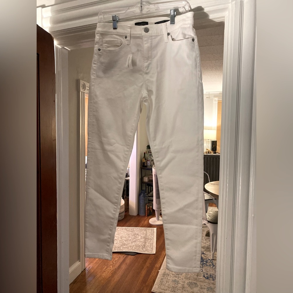 Banana Republic Classic White jeans NWT